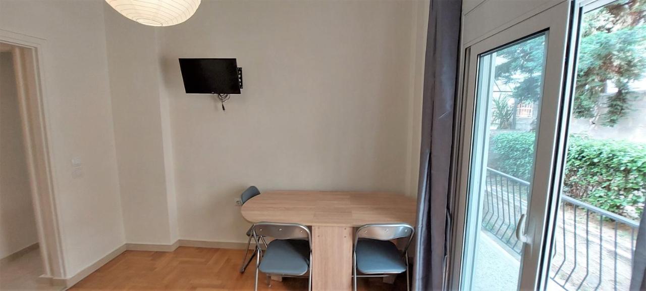 Cozy Apartment In Nea Smyrni Athén Kültér fotó